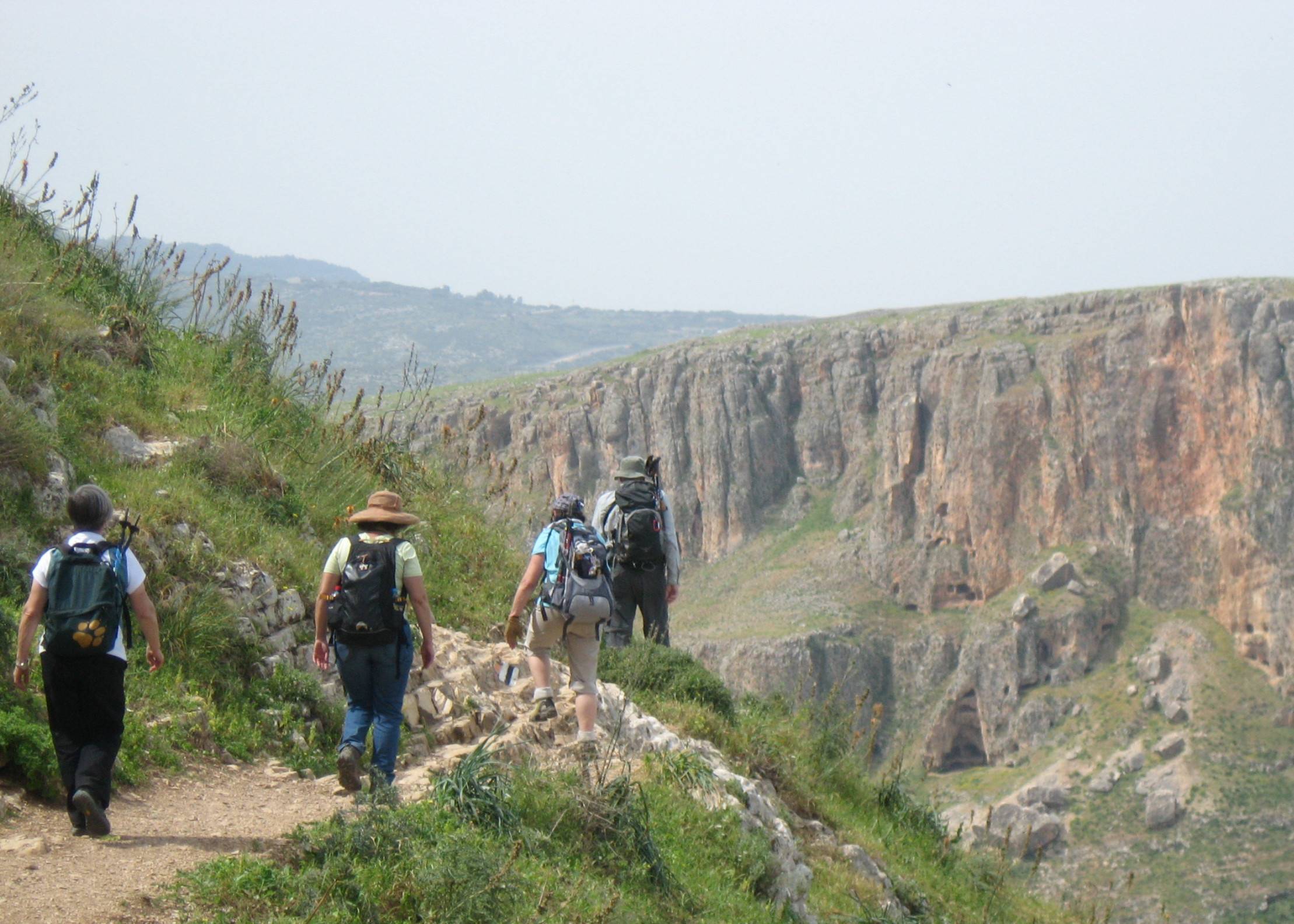 jesus trail hiking in israek