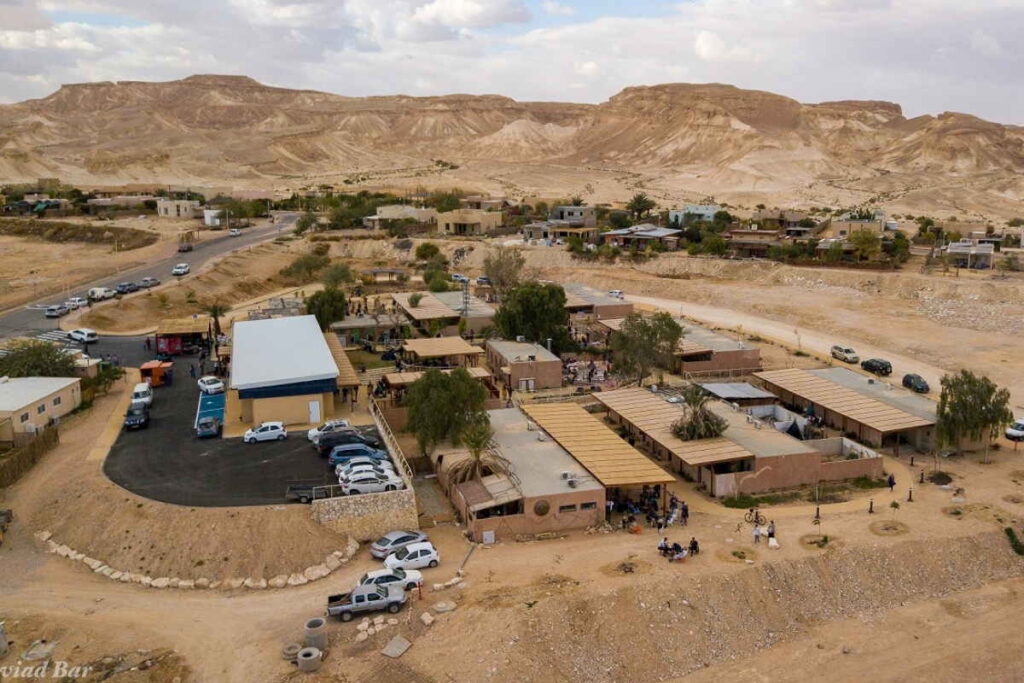 כפר האמנים בצוקים. צילום אביעד בר